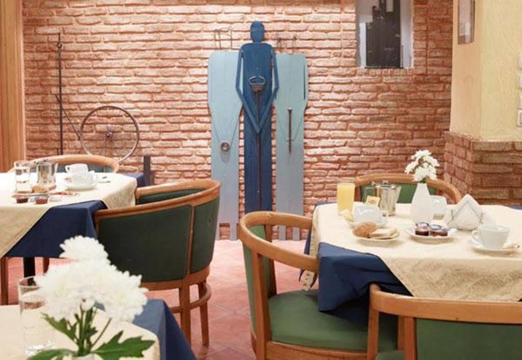 Hotel Platon Athene Buitenkant foto
