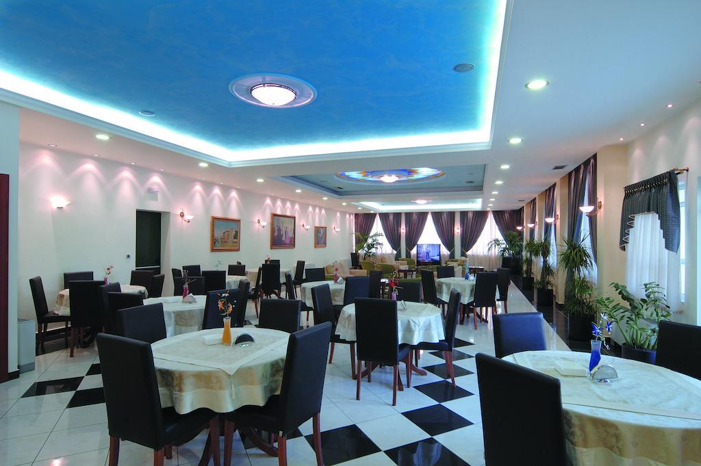 Hotel Platon Athene Buitenkant foto